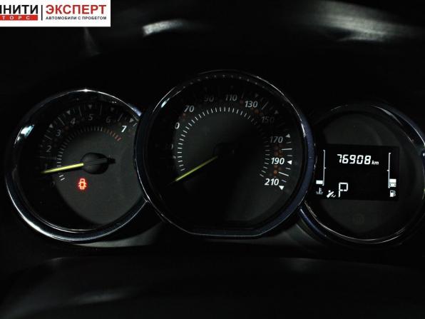 Renault Sandero II Рестайлинг с пробегом 2019 года, цена 1 567 000 рублей, 76112 км, хэтчбек, Автокод Объявления