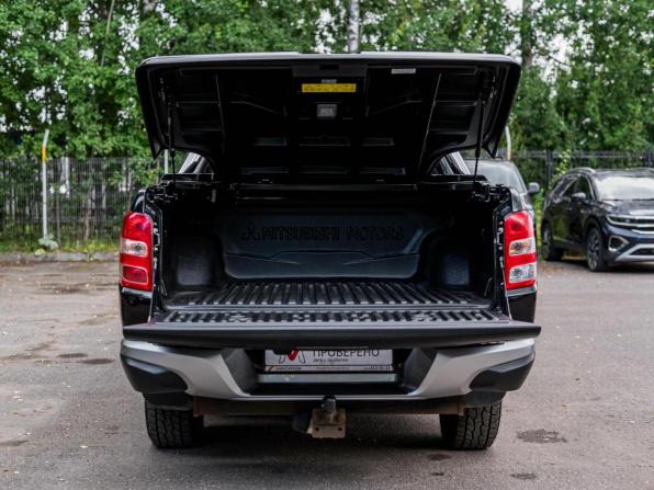 Mitsubishi L200 V Рестайлинг с пробегом 2017 года, цена 2 375 000 рублей, 78393 км, пикап, Автокод Объявления
