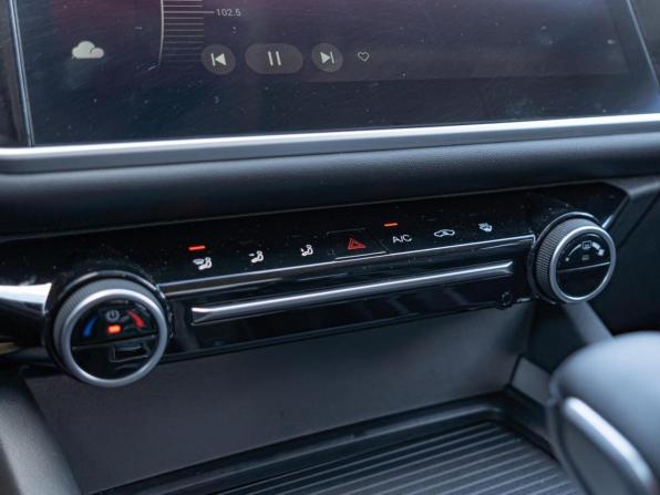 Omoda S5 с пробегом 2024 года, цена 1 385 000 рублей, 12222 км, седан, Автокод Объявления