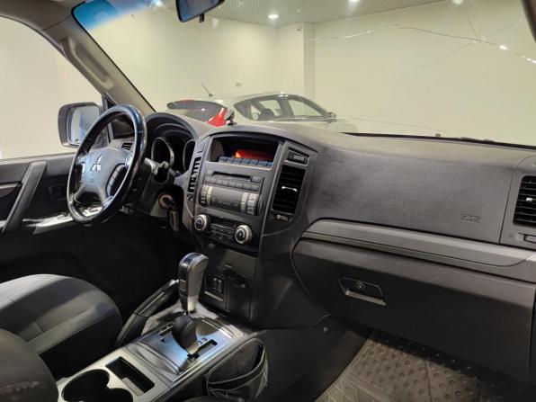 Mitsubishi Pajero IV Рестайлинг 1 с пробегом 2012 года, цена 2 160 000 рублей, 205902 км, внедорожник, Автокод Объявления