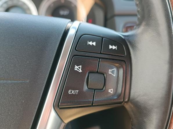 Volvo XC70 II с пробегом 2011 года, цена 1 388 000 рублей, 292526 км, универсал, Автокод Объявления