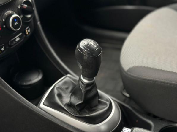 Hyundai Solaris I с пробегом 2012 года, цена 649 000 рублей, 172383 км, седан, Автокод Объявления