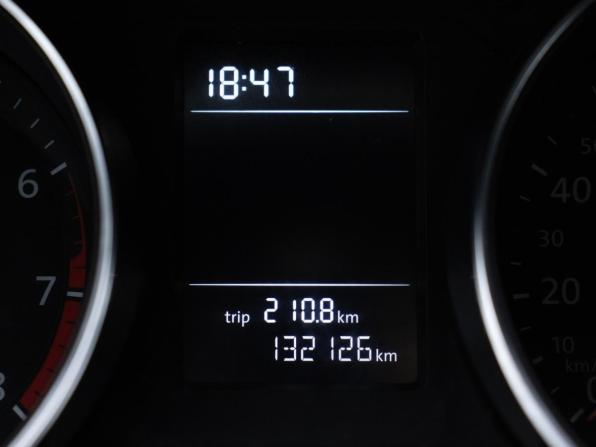 Volkswagen Jetta VI Рестайлинг с пробегом 2015 года, цена 997 000 рублей, 133126 км, седан, Автокод Объявления