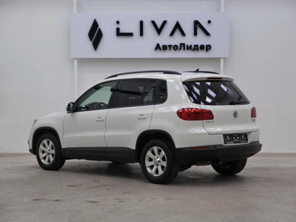 Volkswagen Tiguan I Рестайлинг с пробегом 2013 года, цена 919 000 рублей, 134087 км, внедорожник, Автокод Объявления