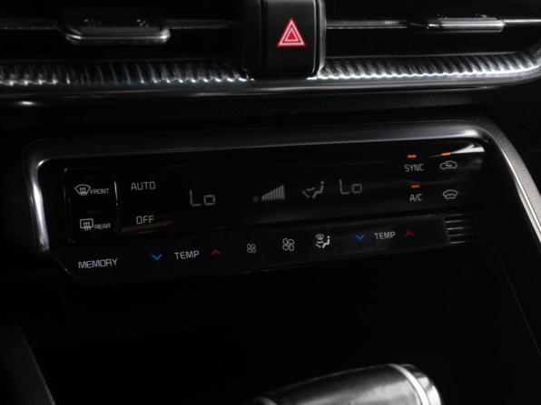 Kia K5 III с пробегом 2022 года, цена 2 749 000 рублей, 116532 км, седан, Автокод Объявления