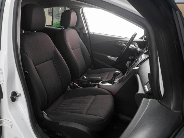 Opel Astra J с пробегом 2012 года, цена 699 000 рублей, 162313 км, хэтчбек, Автокод Объявления