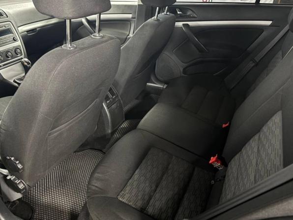 Skoda Octavia II (A5) Рестайлинг с пробегом 2012 года, цена 629 000 рублей, 227000 км, лифтбек, Автокод Объявления
