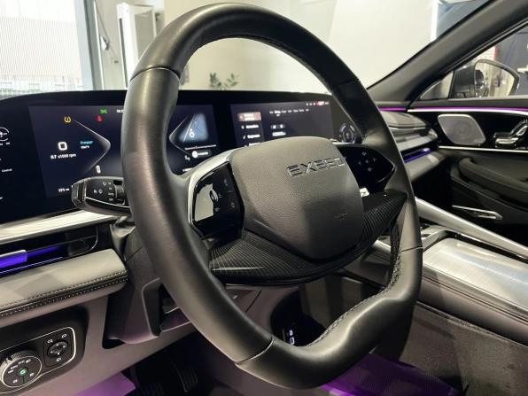 Exeed TXL I Рестайлинг 2 с пробегом 2024 года, цена 2 610 000 рублей, 36705 км, внедорожник, Автокод Объявления