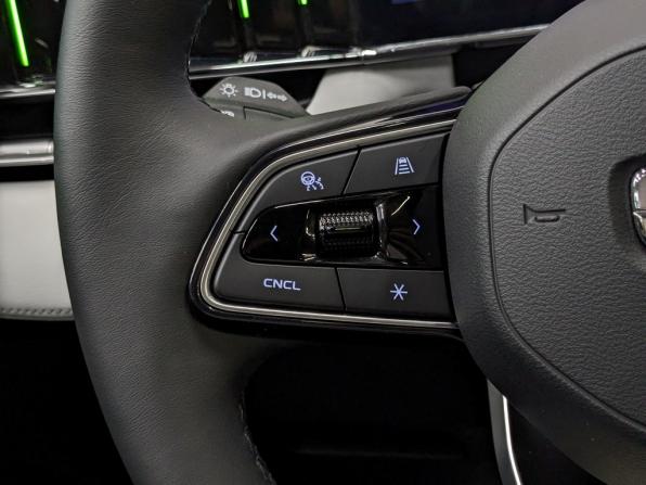 Geely Atlas II с пробегом 2024 года, цена 3 100 000 рублей, 7418 км, внедорожник, Автокод Объявления