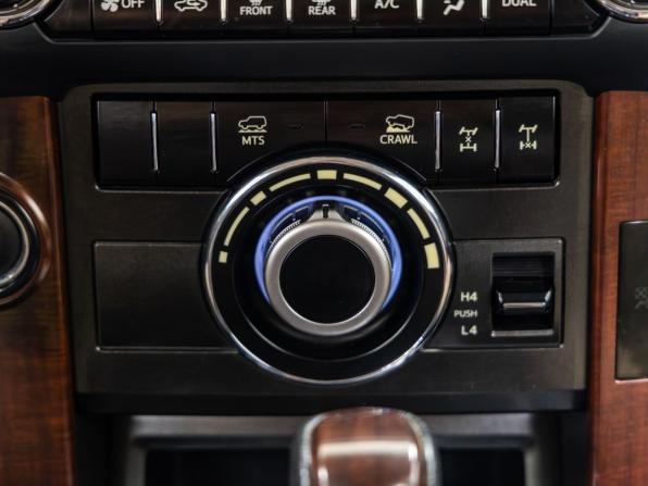 Toyota Land Cruiser Prado 150 Series Рестайлинг 1 с пробегом 2014 года, цена 3 248 000 рублей, 96536 км, внедорожник, Автокод Объявления
