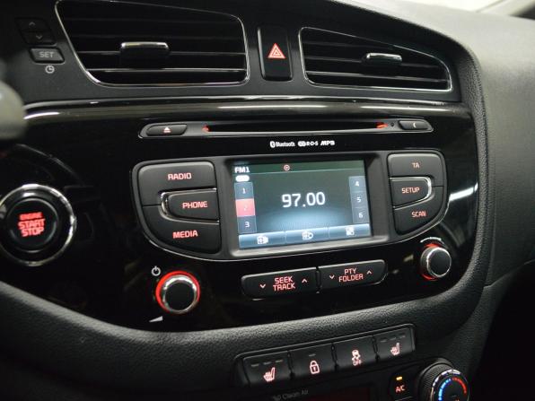 Kia Ceed II с пробегом 2013 года, цена 800 000 рублей, 140382 км, хэтчбек, Автокод Объявления