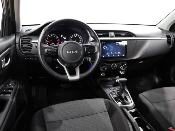 Kia Rio IV Рестайлинг с пробегом 2021 года, цена 1 659 000 рублей, 28211 км, хэтчбек, Автокод Объявления