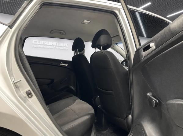 Hyundai Solaris I с пробегом 2012 года, цена 700 000 рублей, 183000 км, хэтчбек, Автокод Объявления