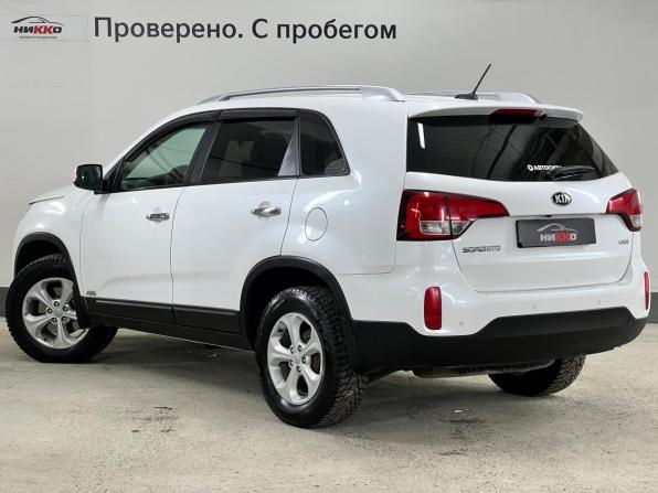 Kia Sorento II Рестайлинг с пробегом 2018 года, цена 2 065 000 рублей, 180000 км, внедорожник, Автокод Объявления