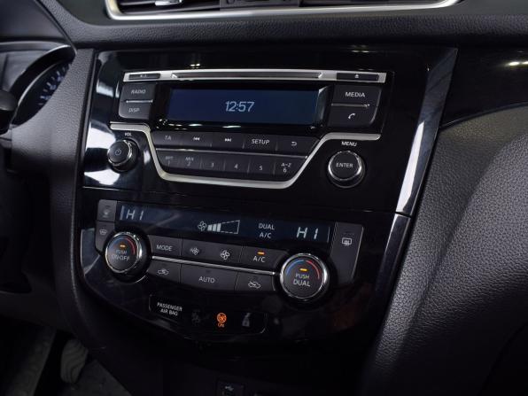 Nissan Qashqai II с пробегом 2017 года, цена 1 349 999 рублей, 170834 км, внедорожник, Автокод Объявления