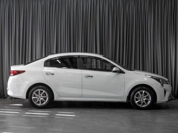 Kia Rio IV Рестайлинг с пробегом 2020 года, цена 1 699 000 рублей, 46413 км, седан, Автокод Объявления