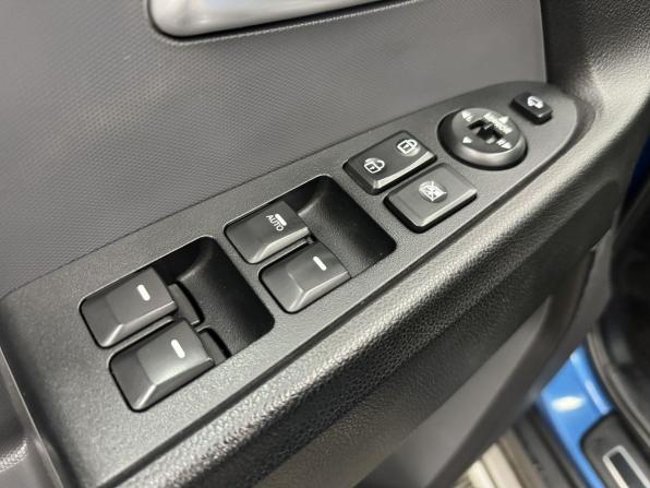 Kia Sportage III с пробегом 2012 года, цена 1 399 000 рублей, 158191 км, внедорожник, Автокод Объявления