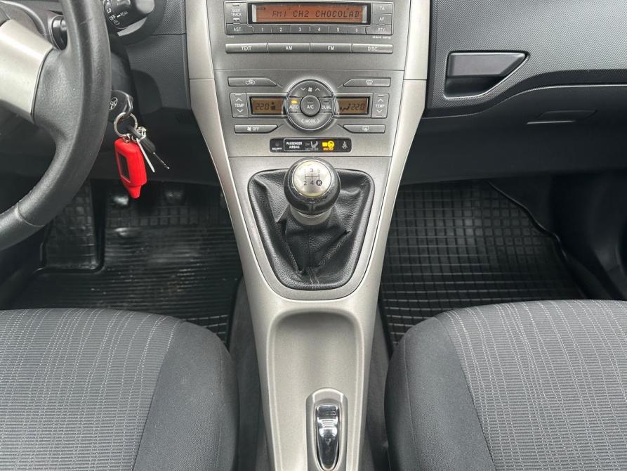 Toyota Auris I Екатеринбург  - изображение 11