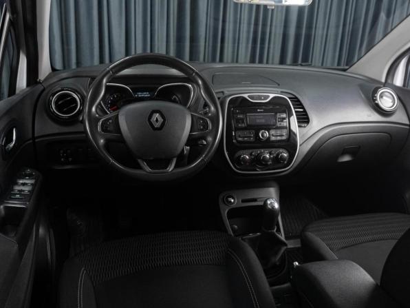 Renault Kaptur I с пробегом 2017 года, цена 1 199 000 рублей, 114161 км, внедорожник, Автокод Объявления