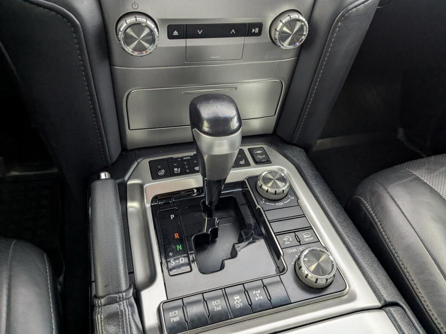Toyota Land Cruiser 200 Series Рестайлинг 2 Москва  - изображение 30