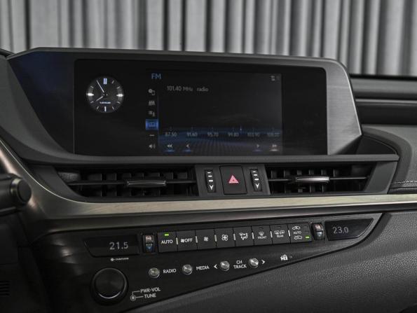 Lexus ES VII с пробегом 2018 года, цена 4 264 000 рублей, 82154 км, седан, Автокод Объявления