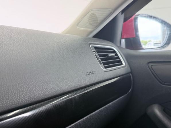 Volkswagen Jetta VI с пробегом 2011 года, цена 879 000 рублей, 229373 км, седан, Автокод Объявления