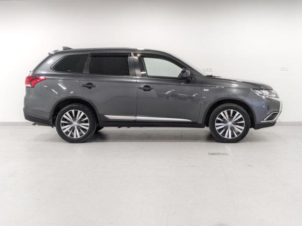 Mitsubishi Outlander III Рестайлинг 2 с пробегом 2018 года, цена 1 725 000 рублей, 150501 км, внедорожник, Автокод Объявления