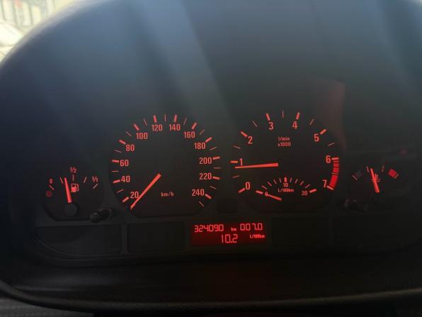 BMW 3 серии IV (E46) Рестайлинг с пробегом 2002 года, цена 880 000 рублей, 324089 км, седан, Автокод Объявления
