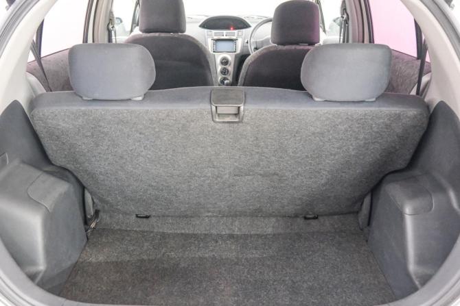 Toyota Vitz II (XP90) с пробегом 2008 года, цена 599 000 рублей, 179623 км, хэтчбек, Автокод Объявления