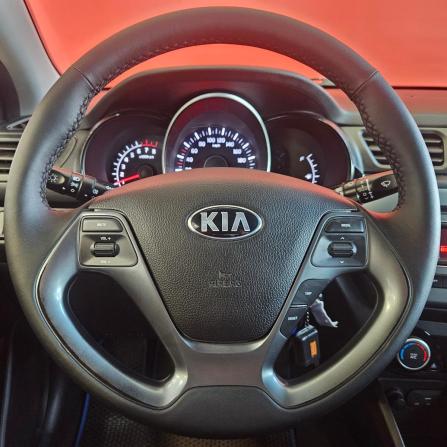 Kia Rio III Рестайлинг с пробегом 2015 года, цена 1 149 000 рублей, 83400 км, седан, Автокод Объявления