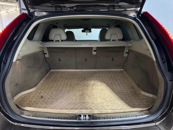 Volvo XC60 I Рестайлинг с пробегом 2014 года, цена 1 750 000 рублей, 193037 км, внедорожник, Автокод Объявления