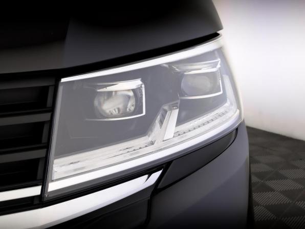 Volkswagen Multivan T6 Рестайлинг с пробегом 2021 года, цена 6 250 000 рублей, 68484 км, минивэн, Автокод Объявления