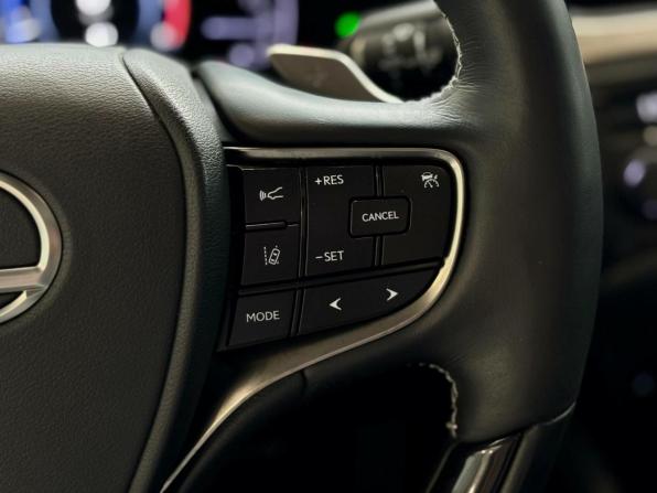 Lexus ES VII с пробегом 2020 года, цена 3 999 000 рублей, 137769 км, седан, Автокод Объявления