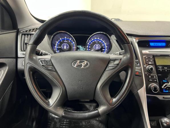 Hyundai Sonata VI (YF) с пробегом 2012 года, цена 1 059 000 рублей, 191250 км, седан, Автокод Объявления