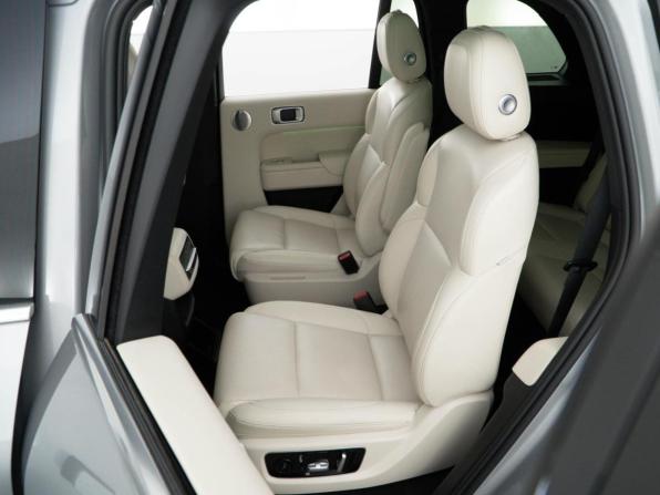 Li Auto (Lixiang) L8 I с пробегом 2023 года, цена 6 547 077 рублей, 6784 км, внедорожник, Автокод Объявления