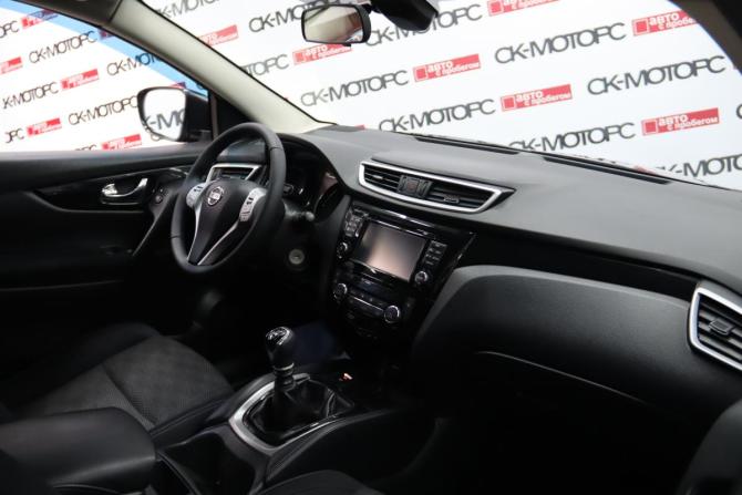 Nissan Qashqai II с пробегом 2015 года, цена 1 095 950 рублей, 174762 км, внедорожник, Автокод Объявления