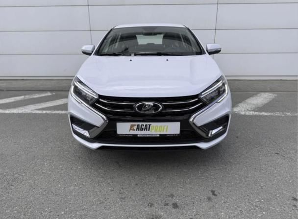 Lada (ВАЗ) Vesta I Рестайлинг (NG) с пробегом 2023 года, цена 1 290 000 рублей, 3280 км, седан, Автокод Объявления