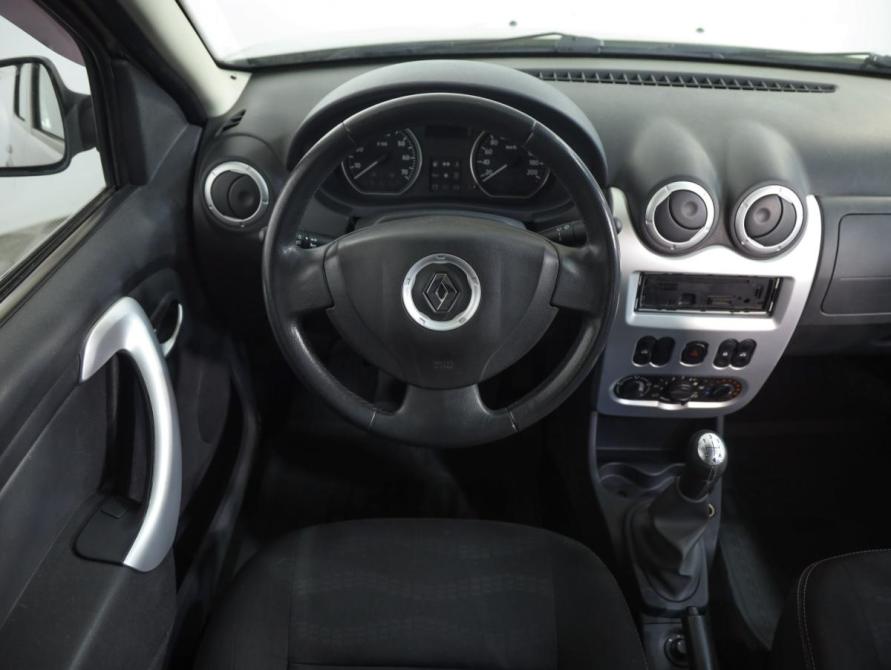 Renault Sandero I Санкт-Петербург  - изображение 11