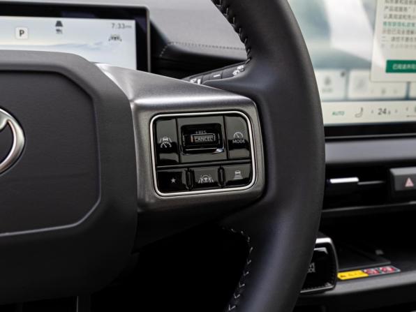 Toyota RAV4 VI (XA60) с пробегом 2026 года, цена 4 290 000 рублей, 50 км, внедорожник, Автокод Объявления