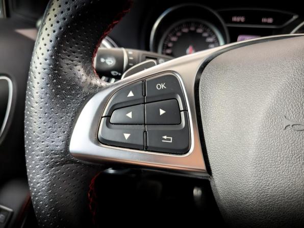 Mercedes-Benz GLA I (X156) Рестайлинг с пробегом 2019 года, цена 2 595 000 рублей, 49821 км, внедорожник, Автокод Объявления