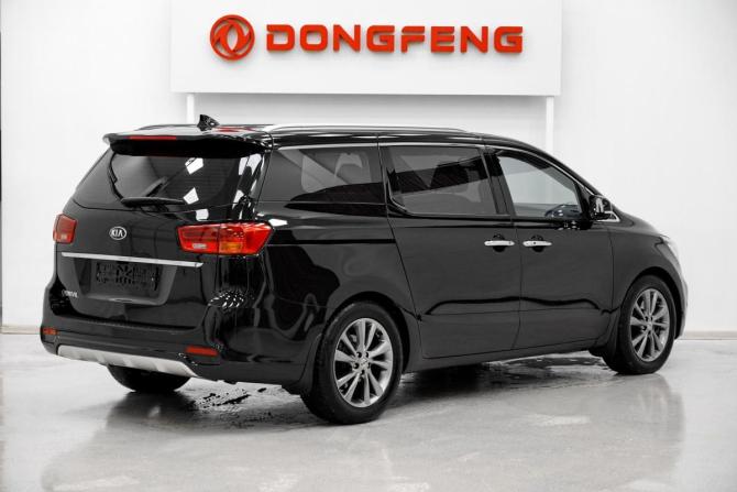 Kia Carnival III с пробегом 2018 года, цена 2 549 000 рублей, 159000 км, минивэн, Автокод Объявления