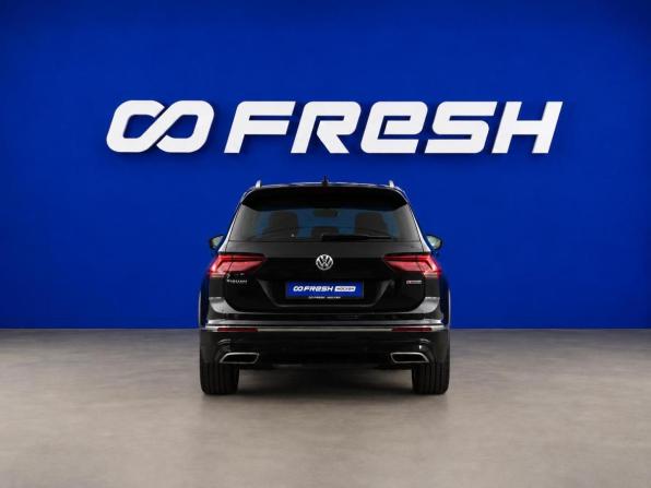 Volkswagen Tiguan II с пробегом 2018 года, цена 2 587 444 рубля, 119486 км, внедорожник, Автокод Объявления