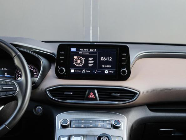 Hyundai Santa Fe IV Рестайлинг с пробегом 2022 года, цена 3 699 000 рублей, 32000 км, внедорожник, Автокод Объявления