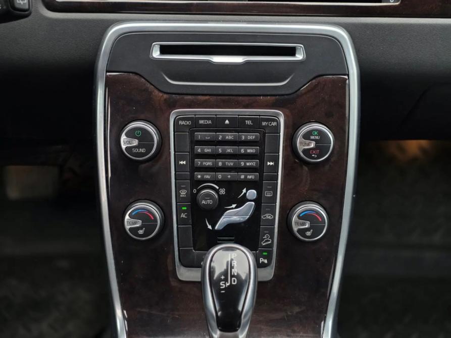 Volvo XC70 II Рестайлинг Санкт-Петербург  - изображение 22