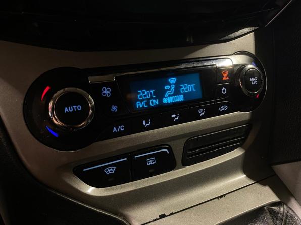 Ford Focus III с пробегом 2012 года, цена 680 000 рублей, 321016 км, универсал, Автокод Объявления