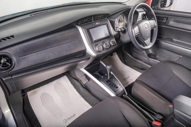 Toyota Corolla XI (E160 E170 E180) с пробегом 2019 года, цена 1 449 000 рублей, 163000 км, универсал, Автокод Объявления