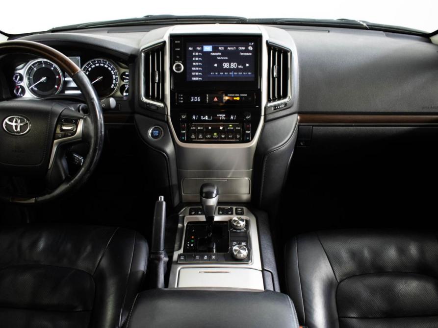 Toyota Land Cruiser 200 Series Рестайлинг 2 Москва  - изображение 11