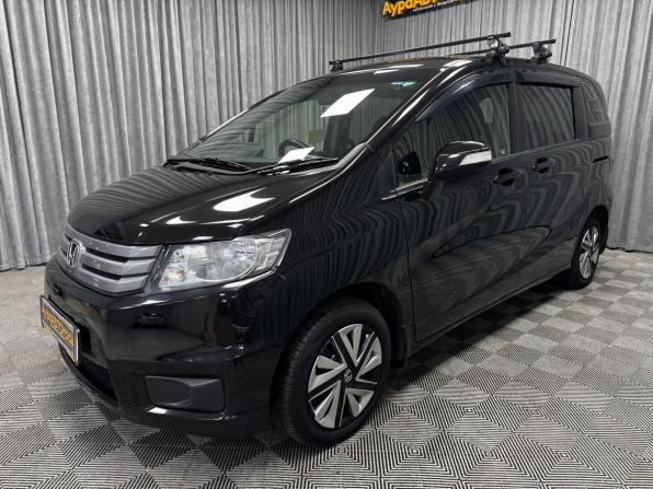 Honda Freed I Рестайлинг с пробегом 2013 года, цена 1 200 000 рублей, 130187 км, компактвэн, Автокод Объявления