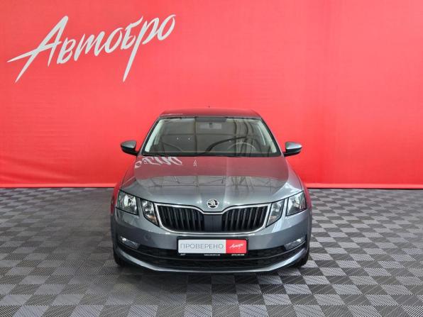 Skoda Octavia III (A7) Рестайлинг с пробегом 2018 года, цена 1 699 000 рублей, 123381 км, лифтбек, Автокод Объявления