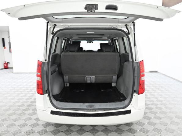 Hyundai Grand Starex I с пробегом 2011 года, цена 999 000 рублей, 156000 км, минивэн, Автокод Объявления